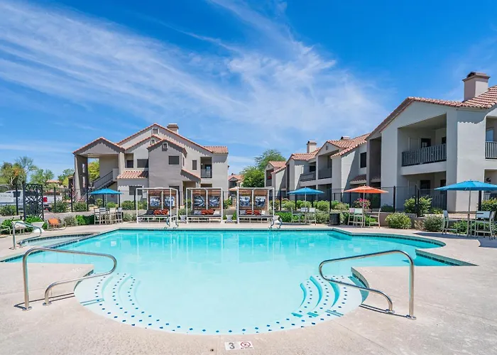 Sleek 2br Workcation Near Kierland District H2272 *